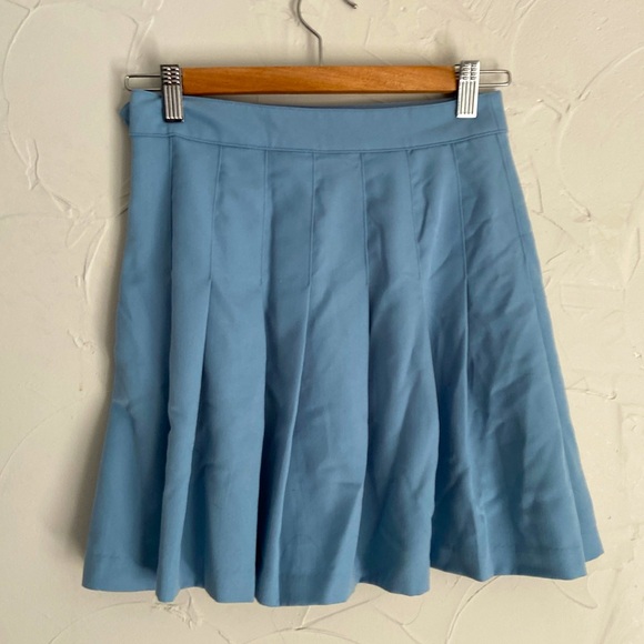 Decide pleated mini skirt - Picture 2 of 2